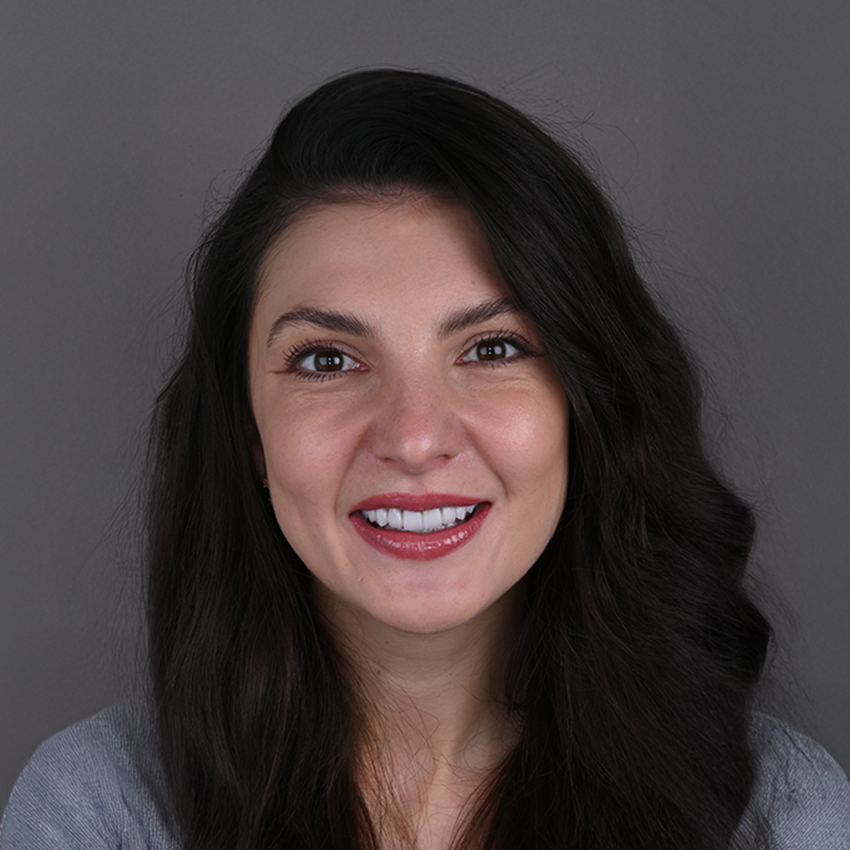 img-patient-smie-veneers-v2